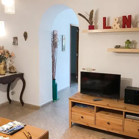 Holiday home Charming House In With Garden